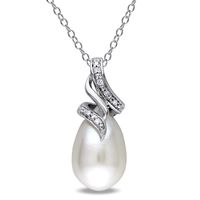 Miadora Sterling Silver Cultured Freshwater White Pearl and Diamond Accent Drop Necklace (9-9.5 mm)