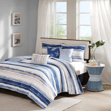 Blue Marina 6 Piece Printed Quilt Set with Throw Pillows King/Cal King