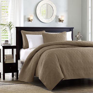 Mocha Quebec Reversible Quilt Set King/Cal King