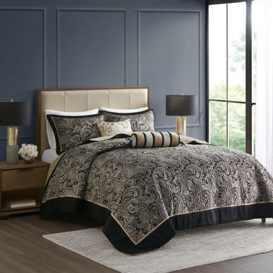 Black Aubrey 5 Piece Jacquard Bedspread Set with Throw Pillows, King