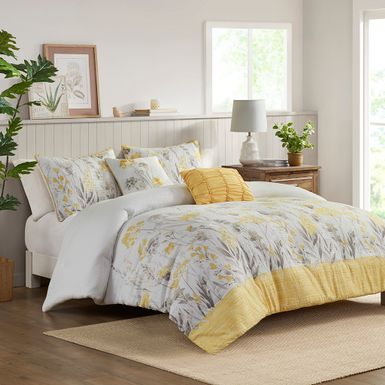 Yellow Prairie 5 Piece Seersucker Comforter Set with Throw Pillows Full/Queen