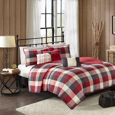 Red Ridge 6 Piece Printed Herringbone Quilt Set with Throw Pillows Full/Queen