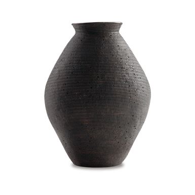 Hannela Vase