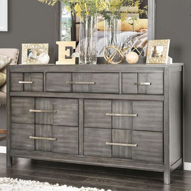 Transitional Solid Wood 7-Drawer Dresser in Gray