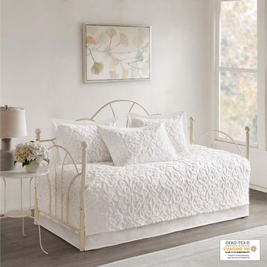 Off-White Sabrina 5 Piece Tufted Cotton Chenille Daybed Set Daybed