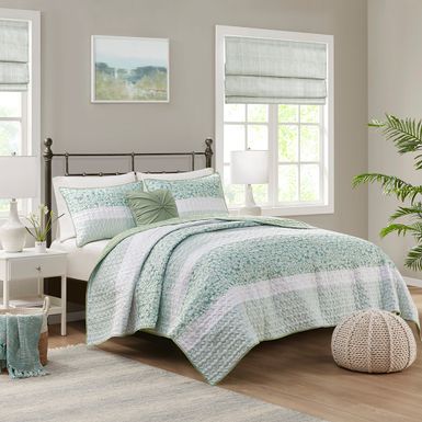 Green Caralie 4 Piece Seersucker Quilt Set with Throw Pillow, King/Cal King