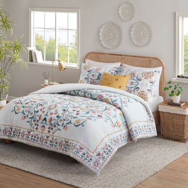 White/Multi Gemma 4 Piece Floral Comforter Set with Throw Pillow King/Cal King