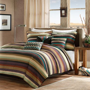 Multi Yosemite Reversible Quilt Set with Throw Pillows King/Cal King