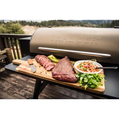 Alt View Zoom 16. Traeger Grills - Pro Series 34 Pellet Grill and Smoker - Bronze