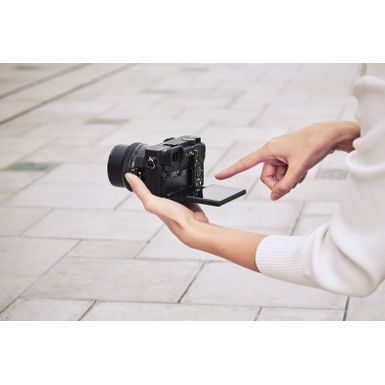 Alt View Zoom 15. Sony - Alpha a6400 Mirrorless Camera with E PZ 16-50mm f/3.5-5.6 OSS Lens - Black
