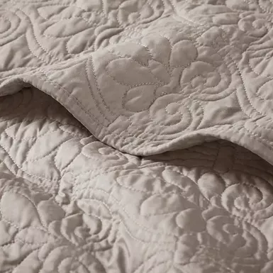 image of Khaki Quebec Oversized Quilted Throw 60x70" with sku:mp50-2984-olliix