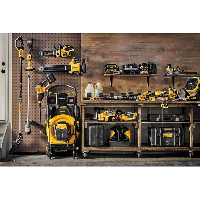 DeWalt - 20V MAX XR 12 Cordless Chainsaw