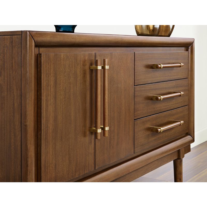 Lyncott Dining Server