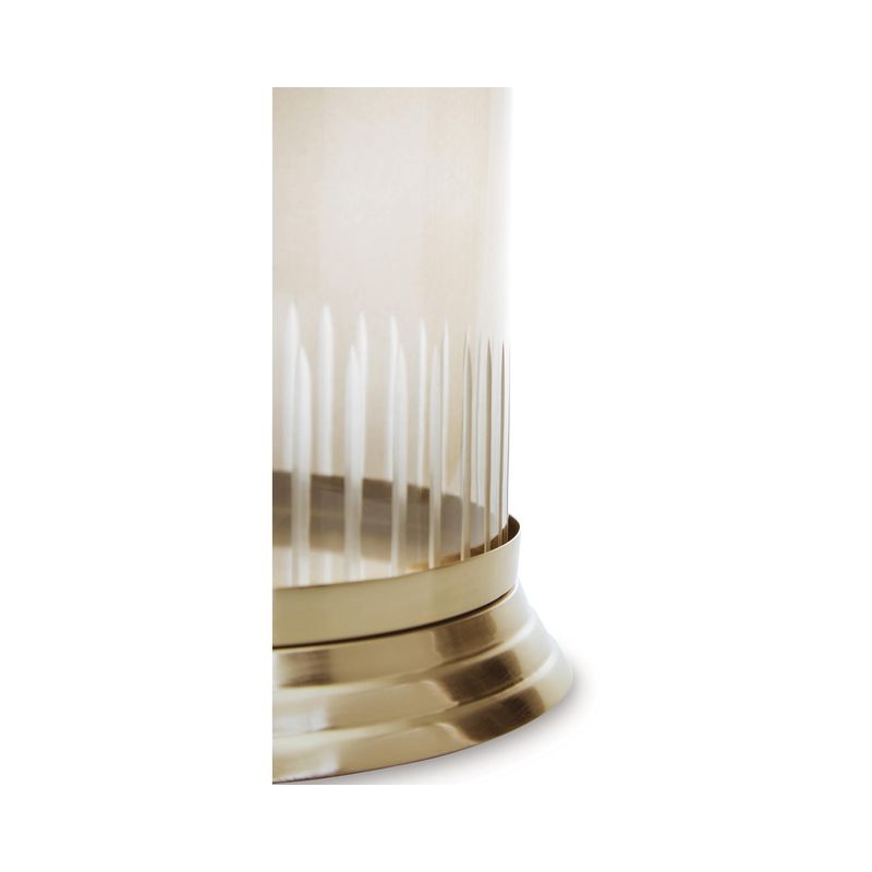 Aavinson Candle Holder