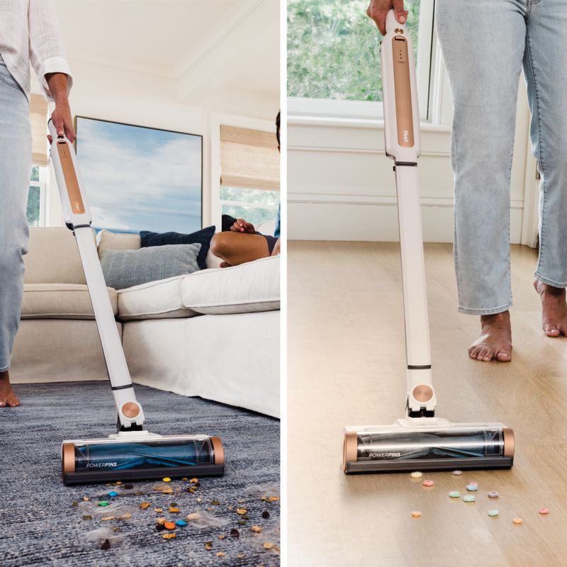 Shark - Wandvac Self-Empty Ultra Lightweight Cordless Vac System