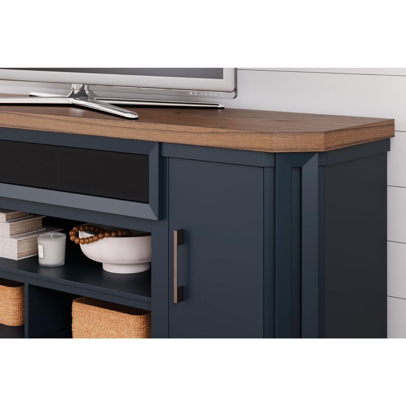 Landocken 83" TV Stand