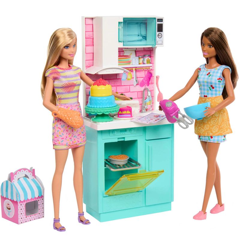 Barbie - Celebration Fun Baking & Kitchen with Dolls Playset - Multicolor