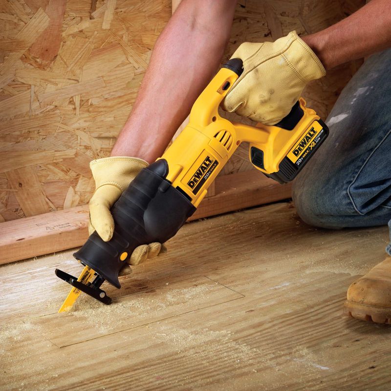 DeWalt - 20V MAX Cordless Reciprocating Saw -Tool Only