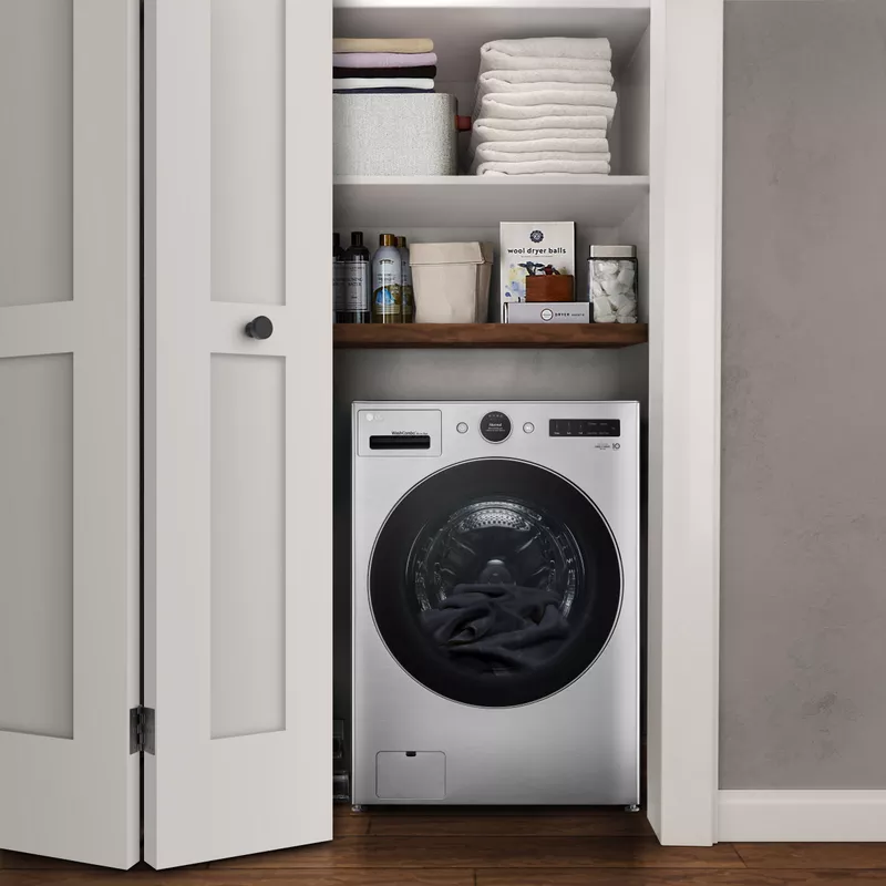 LG Ventless All-in-One 5.0-cu. ft. Washer/Dryer Combo with Inverter Heat Pump Technology