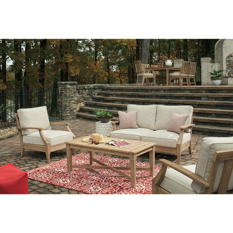 Clare View Loveseat w/Cushion