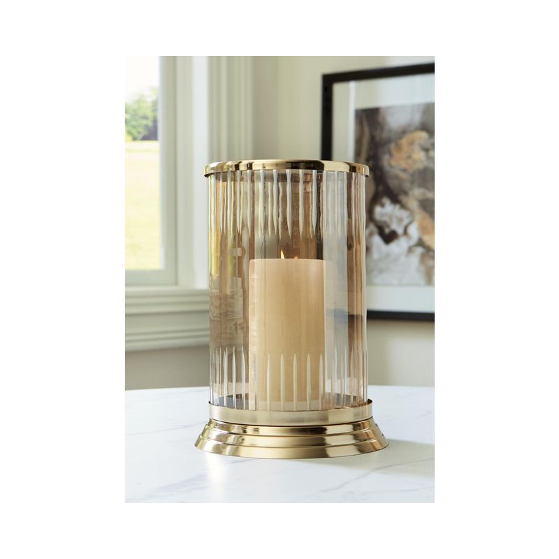 Aavinson Candle Holder