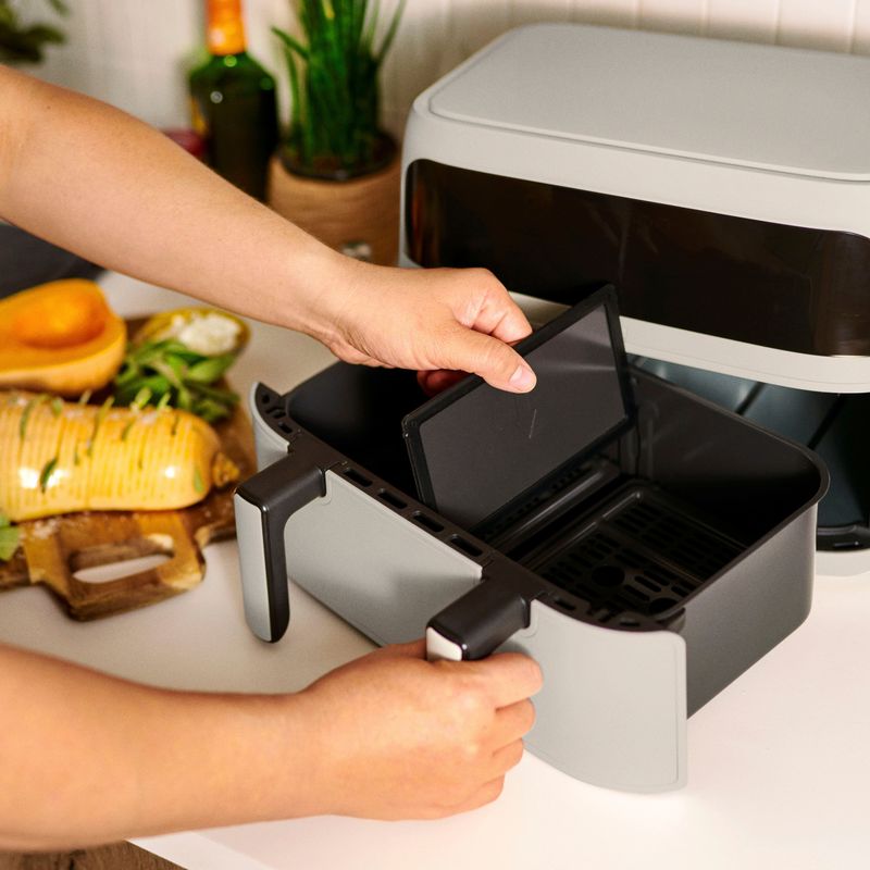 bella PRO - 4-qt. TriZone Touchscreen Air Fryer with Dual Flex Basket - Oatmilk