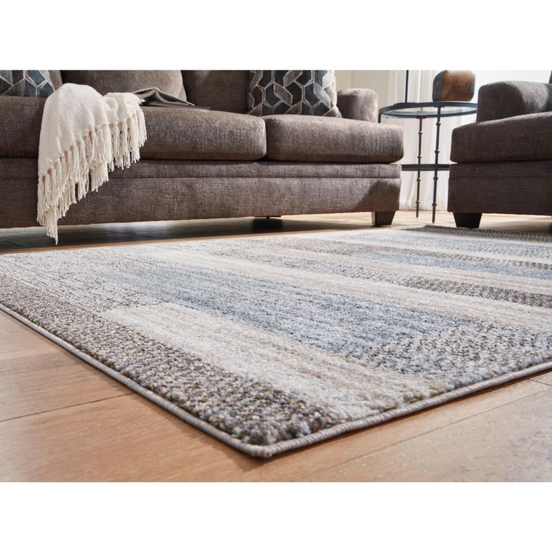 Ashley- Sethburn 5' x 7' Rug