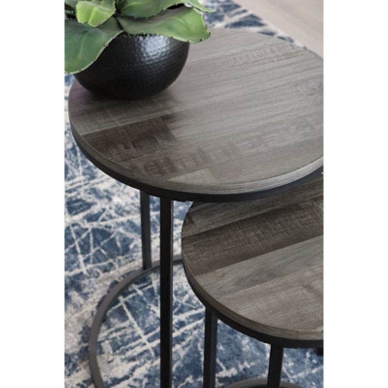 Black/Gray Briarsboro Accent Table Set (2/CN)