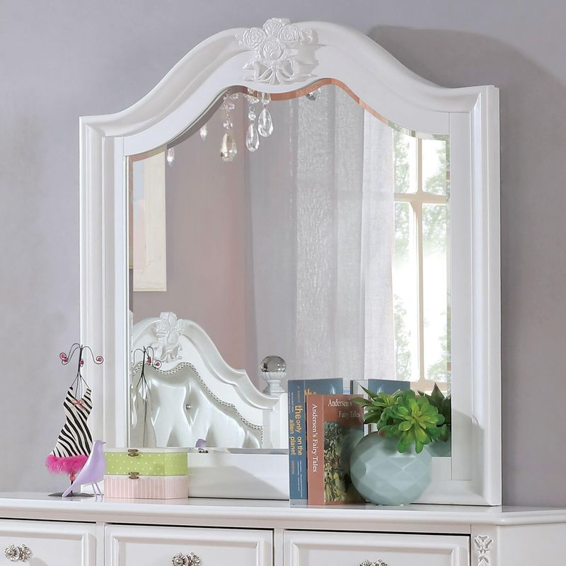 Traditional Mirror in White