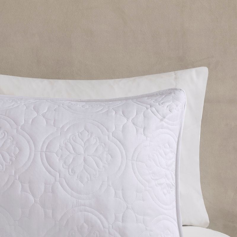 White Oakley 3 Piece Reversible Bedspread Set Full/Queen