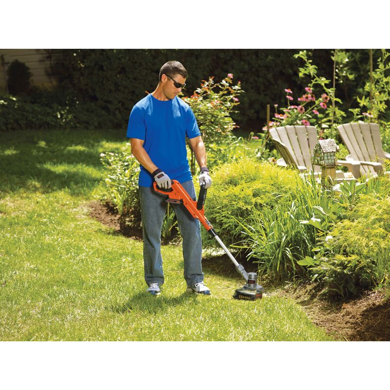 Black & Decker - 20V Max Lithium12 String Trimmer/Edger w/ 2.0 Amp Battery