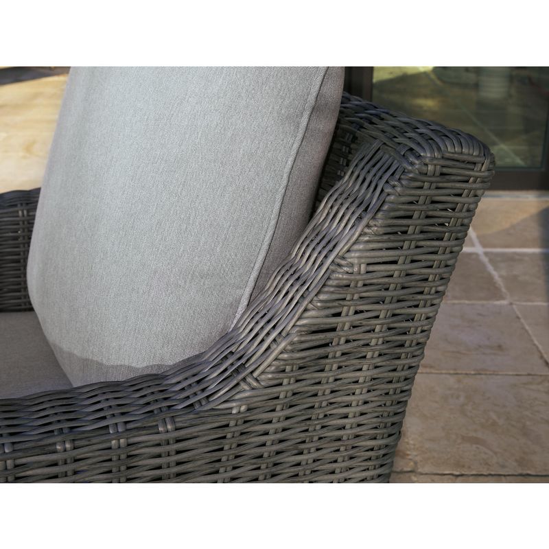 Elite Park Swivel Lounge w/ Cushion