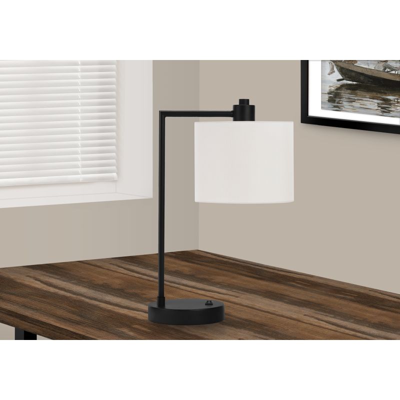 Lighting - 19"H Table Lamp Black Metal / Ivory Shade /USB