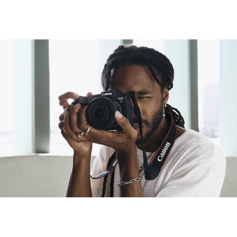Canon - EOS R7 Mirrorless Camera with RF-S18-150mm f/3.5-6.3 IS STM Lens - Black