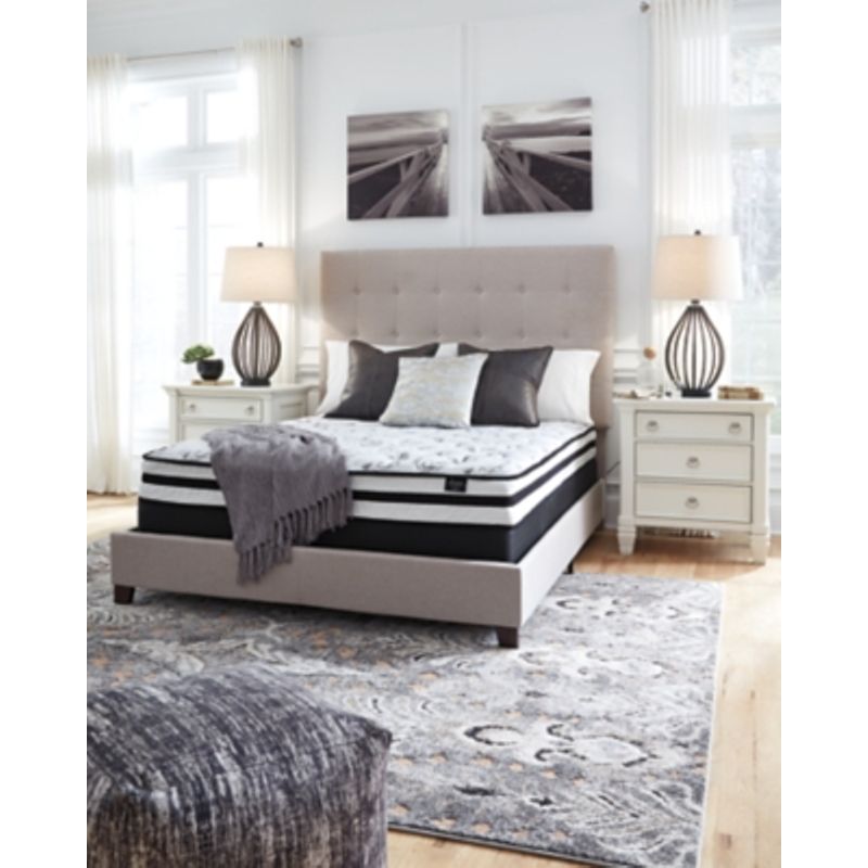 White 8 Inch Chime Innerspring Queen Mattress/ Bed-in-a-Box