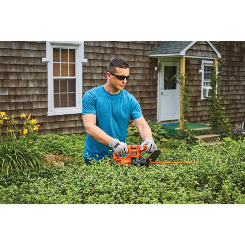 Black & Decker - 16 Dual-Action Electric Hedge Trimmer