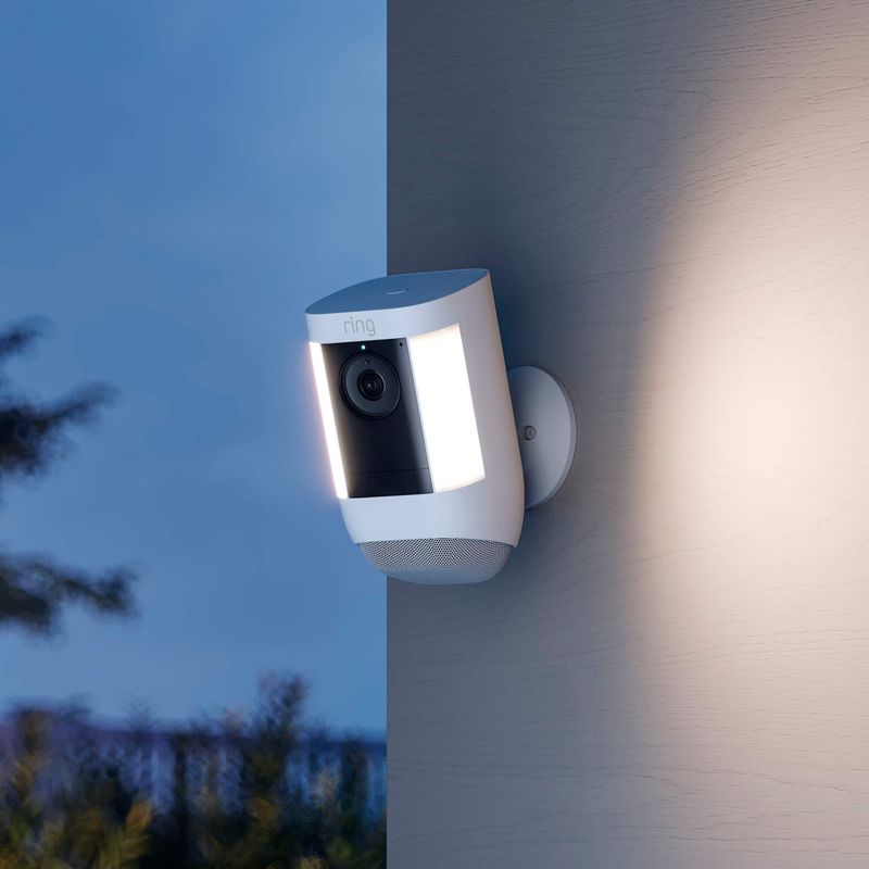 Spotlight Cam Pro, Battery with 2K Video and Ring Vision, LED Lights, Dual-Band Wifi, and 3D Motion Detection - White