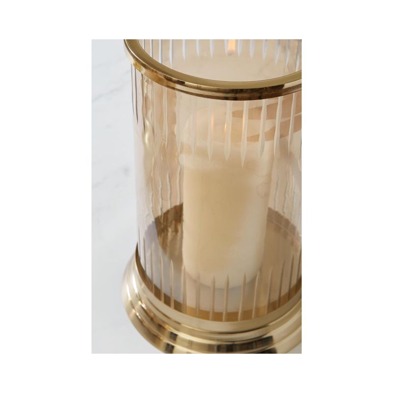 Aavinson Candle Holder