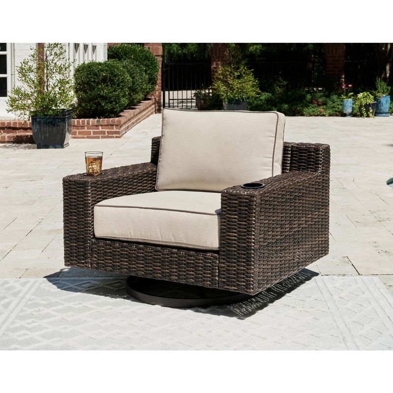 Coastline Bay Outdoor Swivel Lounge with Cushion