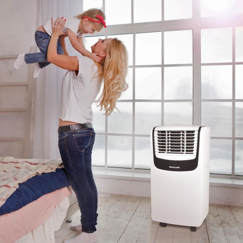 Honeywell - Portable Air Conditioner with Dehumidifier and Fan for Rooms Up To 450 Sq. Ft.