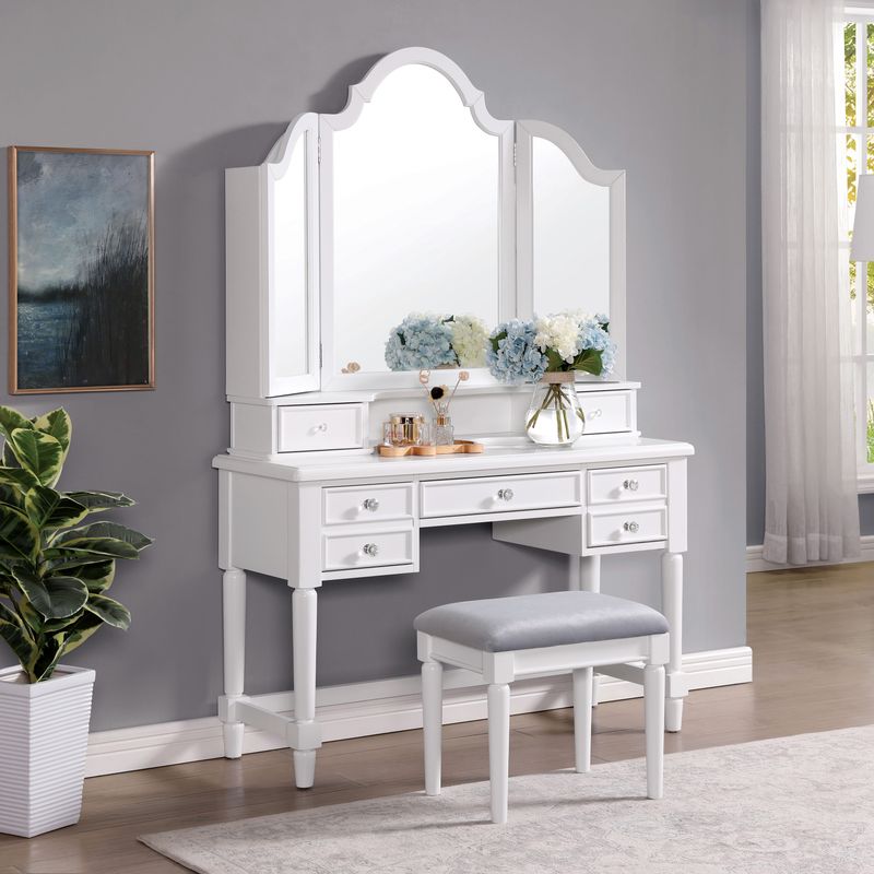 Traditional Solid Wood 3-Piece Vanity Set in White