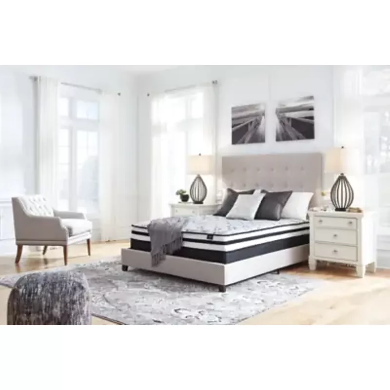 White 8 Inch Chime Innerspring King Mattress/ Bed-in-a-Box