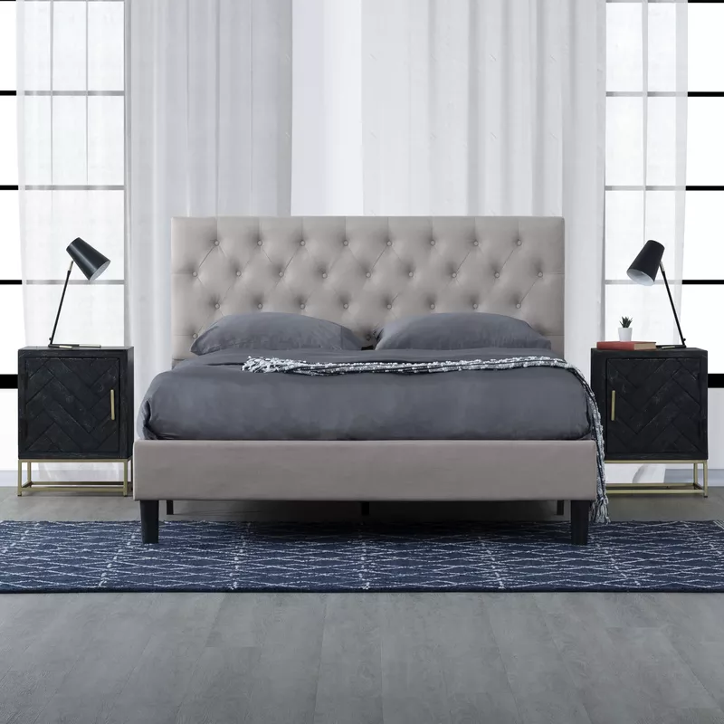 Ellie Full Tufted Platform Bed with 10 in. Memory Foam Mattress