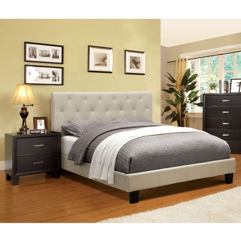 Furniture of America Perdella 2-piece Ivory Low Profile Bedroom Set - Queen - Ivory