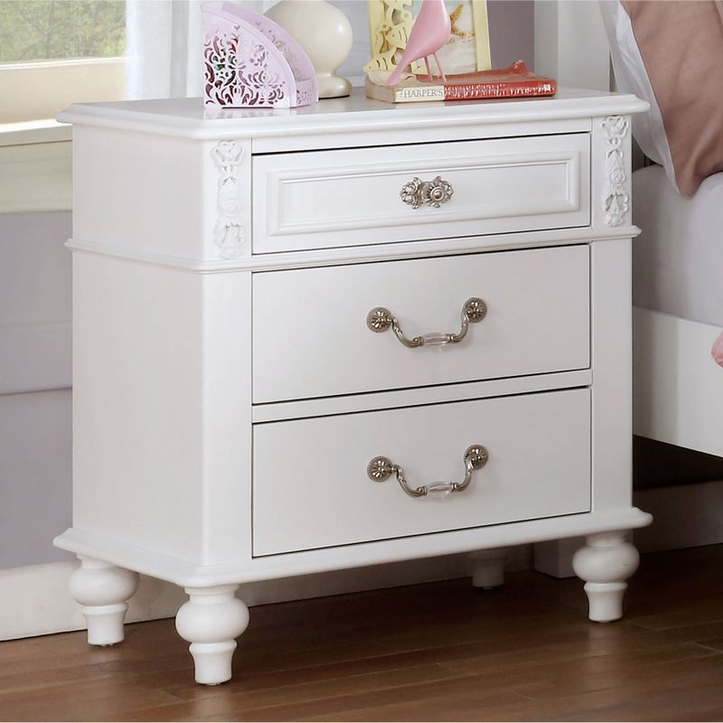 Furniture of America Marais Traditional White 3-drawer Nightstand - White