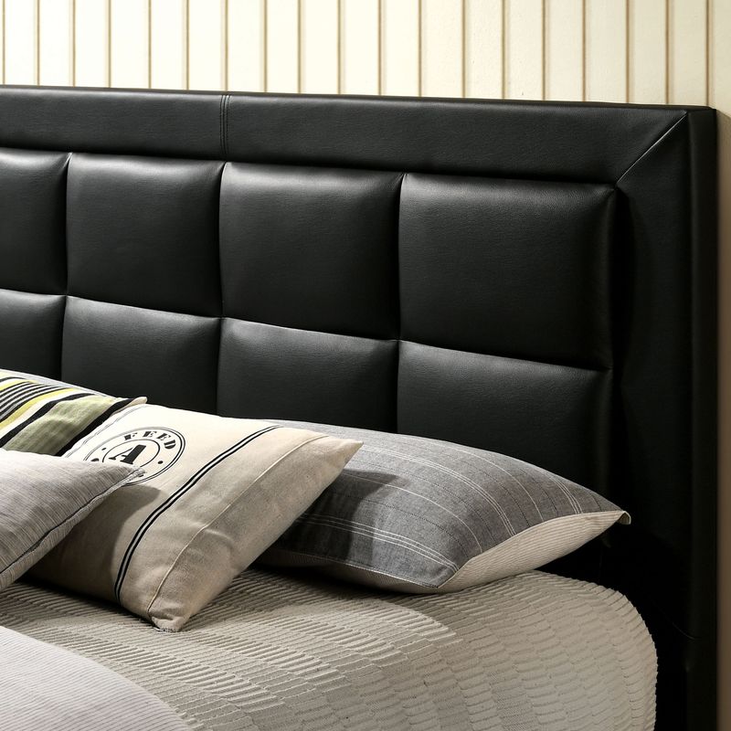 Furniture of America Zuir Black 3-piece Bedroom Set with 2 Nightstands - Queen