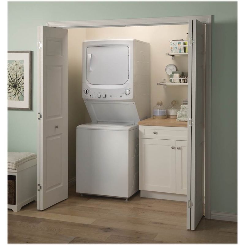 Alt View Zoom 20. GE - 3.8 Cu. Ft. Top Load Washer and 5.9 Cu. Ft. Gas Dryer Laundry Center - White