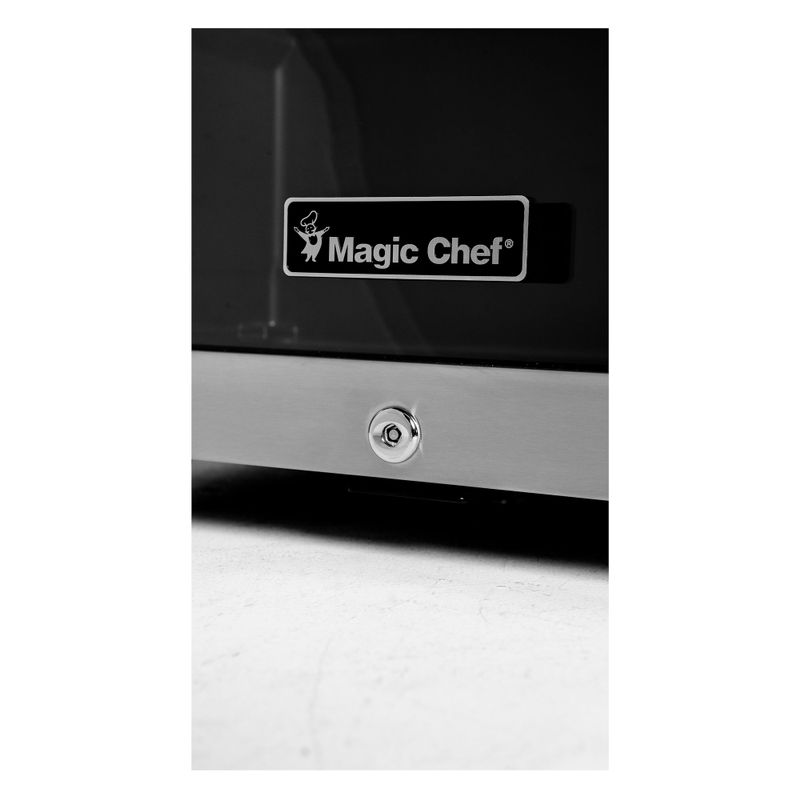 Magic Chef 2.1 cu. ft. Countertop Merchandiser-Bev Cooler