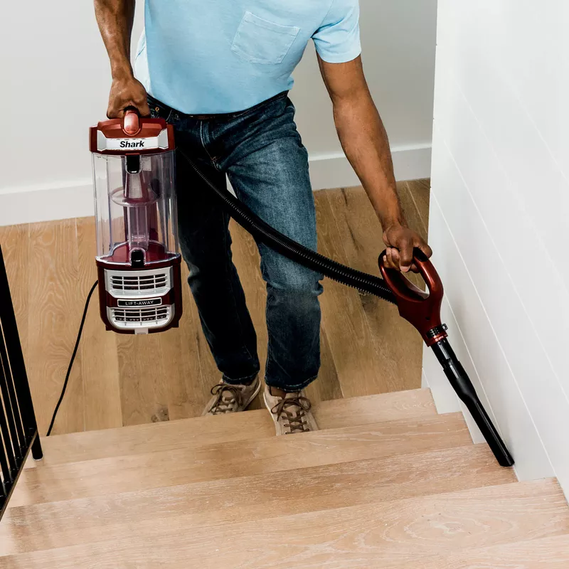Shark - Rotator Lift-Away Upright Vacuum w/ Self Cleaning Brushroll