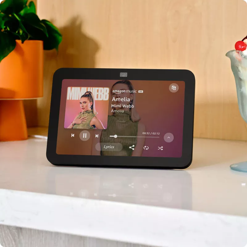 Amazon - Echo Show 8 (3rd Generation) 8-inch Smart Display with Alexa - Charcoal